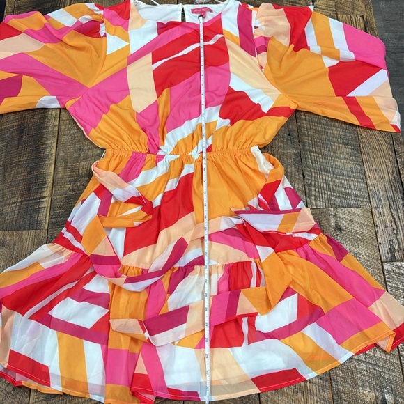 FLYING TOMATO WHISPERS IN THE WIND WOVEN MINI - Picture 9 of 9